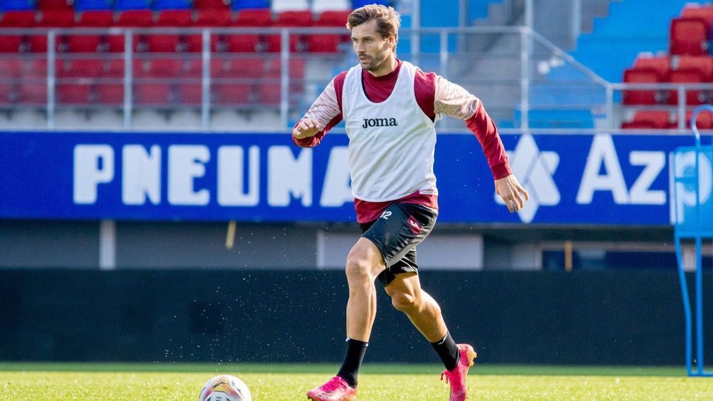 Primer entrenamiento de Fernando Llorente con el Éibar