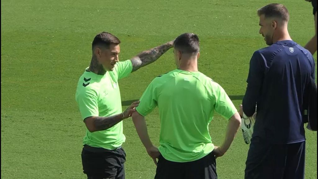 Entrenamiento del Real Betis con Lo Celso y las bajas de Bartra, Juanmi y Cardoso
