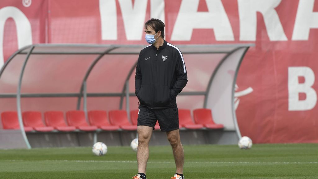 Entrenamiento del Sevilla: el ritual de Julen Lopetegui antes de salir a entrenar