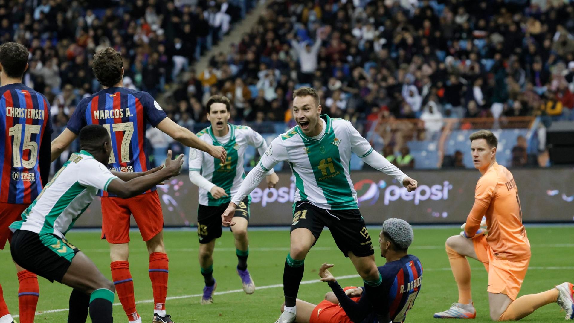 loren_celebra_su_gol_al_barca_foto_efe.jpg loren_celebra_su_gol_al_barca_foto_efe.jpg