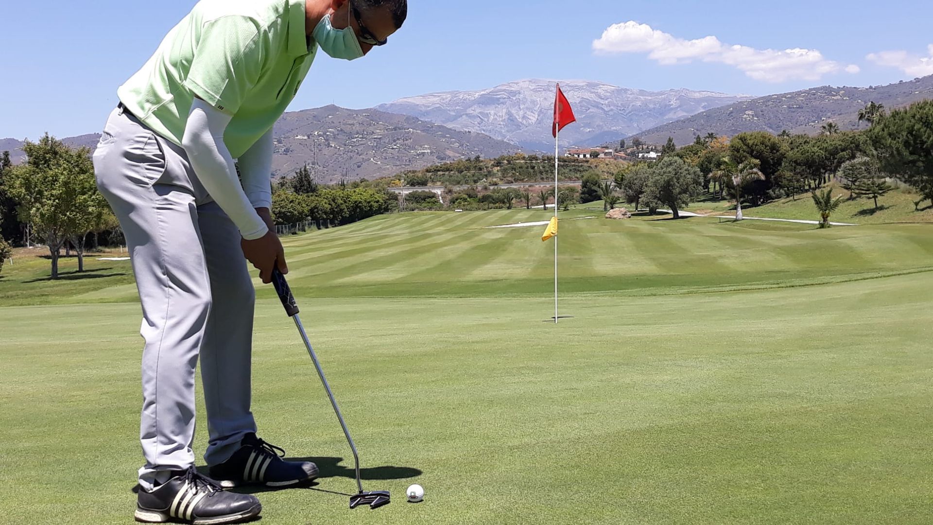 los_campos_de_golf_vuelven_a_abrir_en_andalucia_001.jpeg