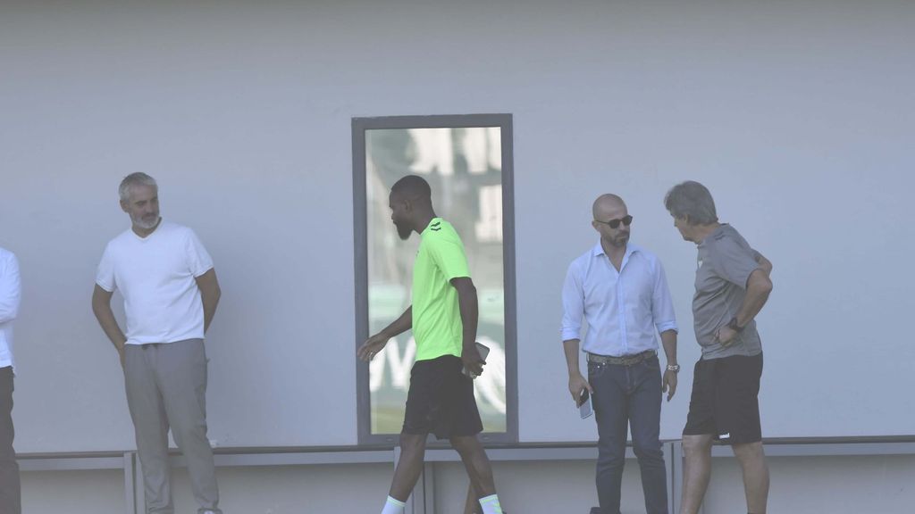 Los cuidados de Manu Fajardo y Pellegrini a Cédric Bakambu