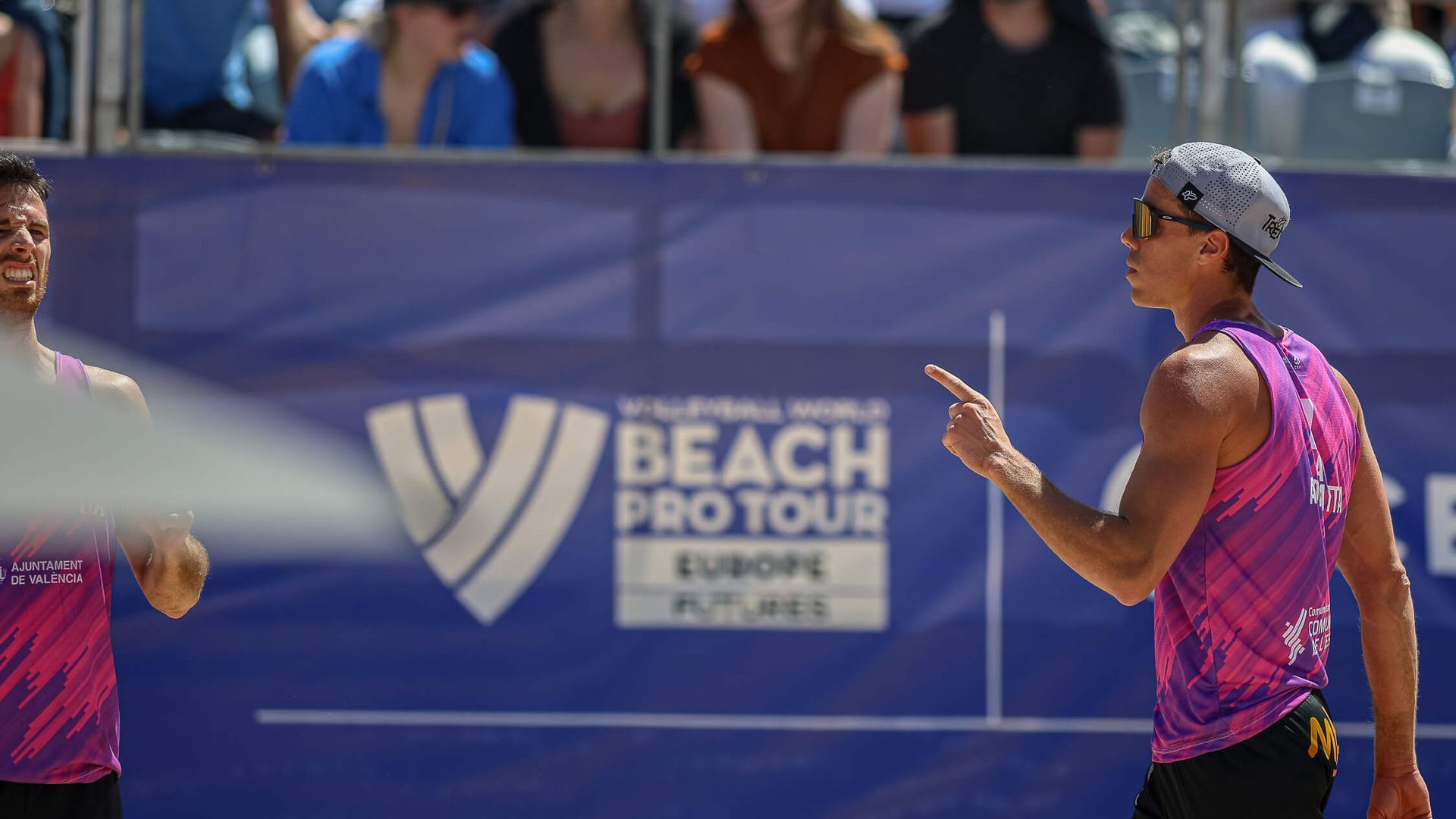 los_hermanos_huerta_se_visten_de_oro_en_el_futures_de_valencia_002.jpg los_hermanos_huerta_se_visten_de_oro_en_el_futures_de_valencia_002.jpg