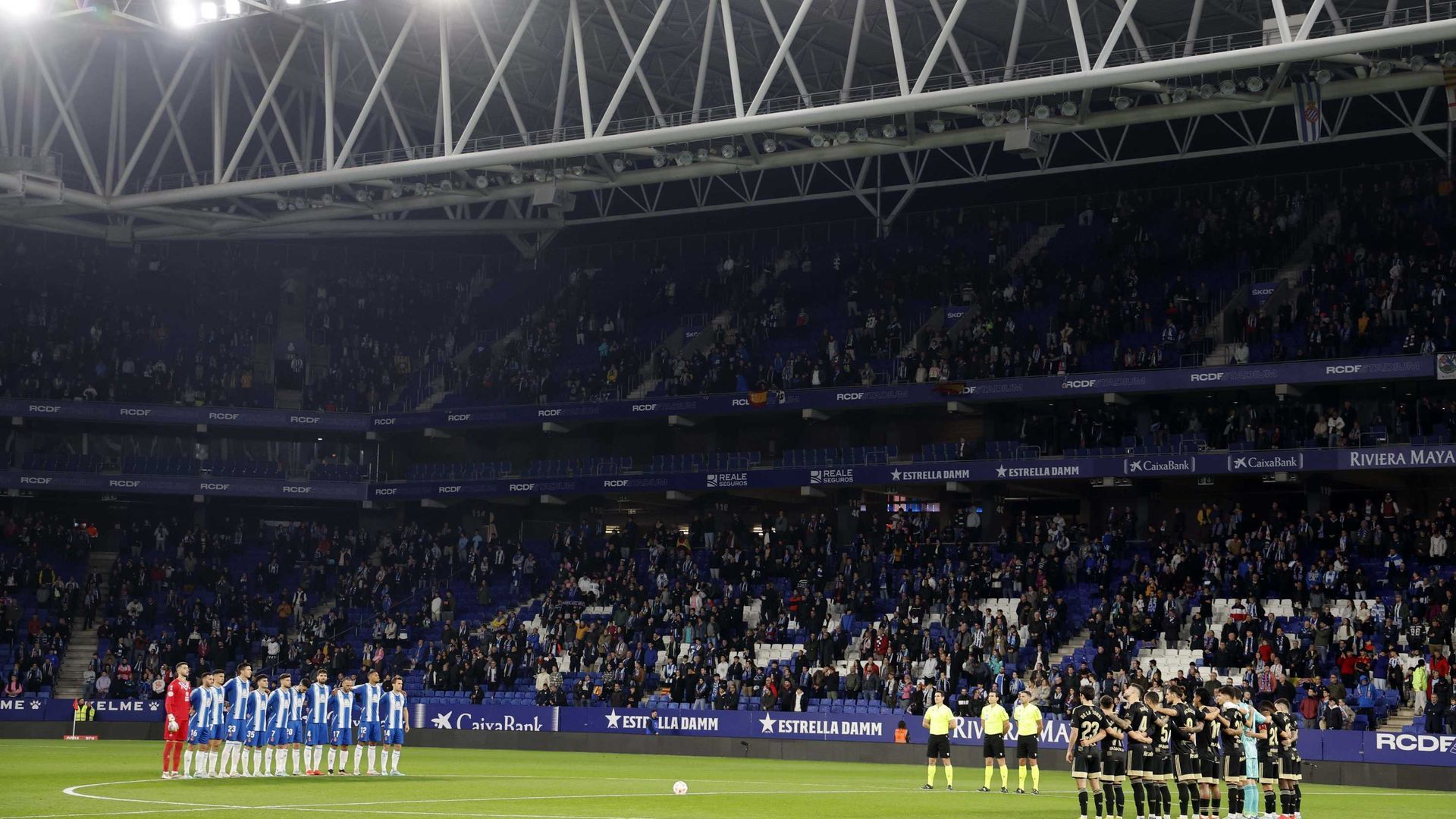 los_jugadores_de_espanyol_y_celta_antes_del_partido_de_copa_foto_rcde__001.jpg los_jugadores_de_espanyol_y_celta_antes_del_partido_de_copa_foto_rcde__001.jpg
