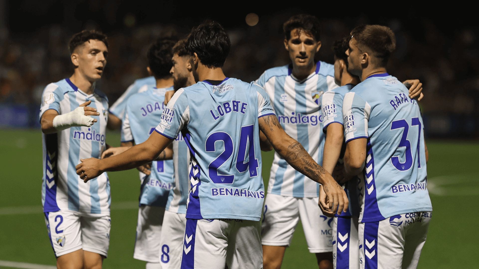 los_jugadores_del_malaga_celebran_el_gol_de_lobete_en_estepona_foto_cordon_press.png