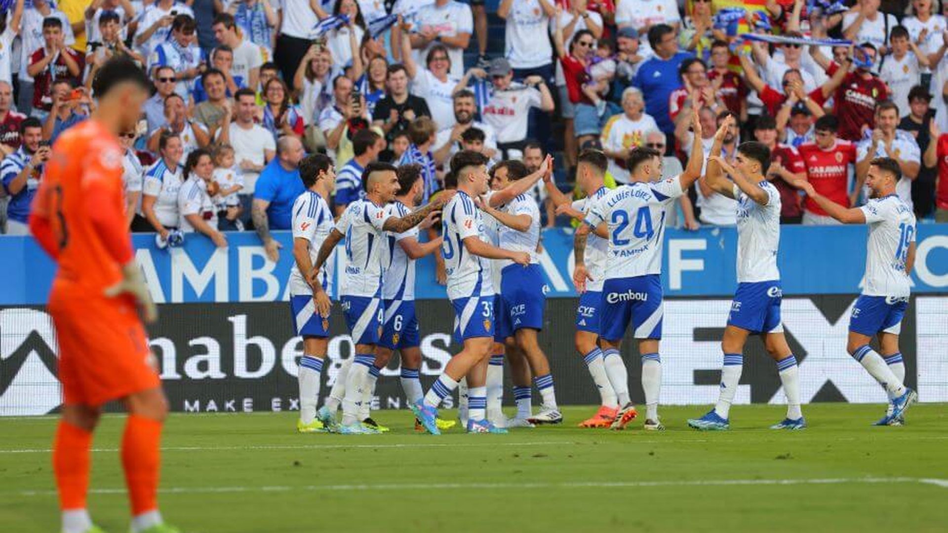 los_jugadores_del_real_zaragoza_celebrando_juntos_uno_de_los_goles_ante_el_elche_cf_la_001.jpeg los_jugadores_del_real_zaragoza_celebrando_juntos_uno_de_los_goles_ante_el_elche_cf_la_001.jpeg