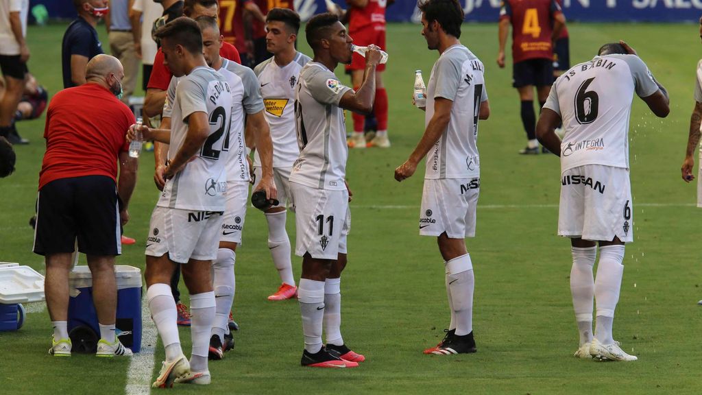 Extremadura 2-0 Sporting: Resumen del partido