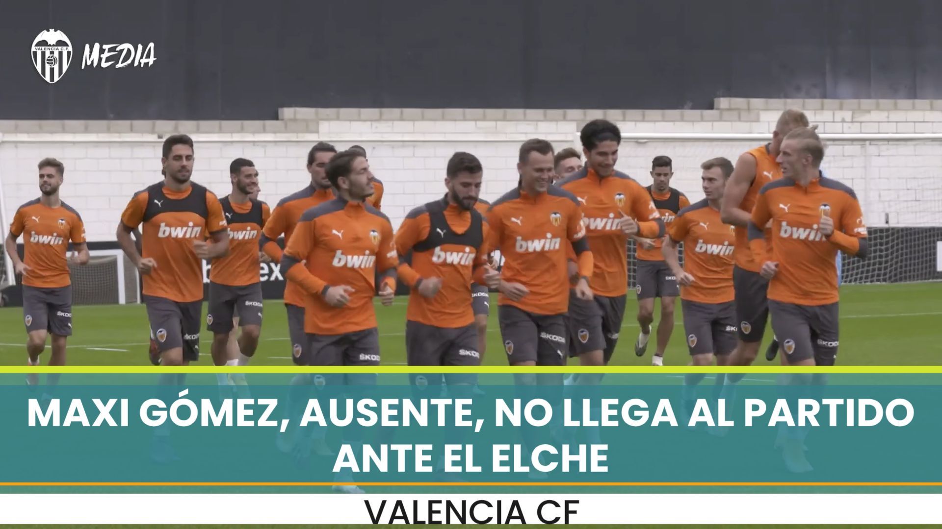 los_jugadores_del_valencia_en_la_sesion_de_este_jueves.jpg