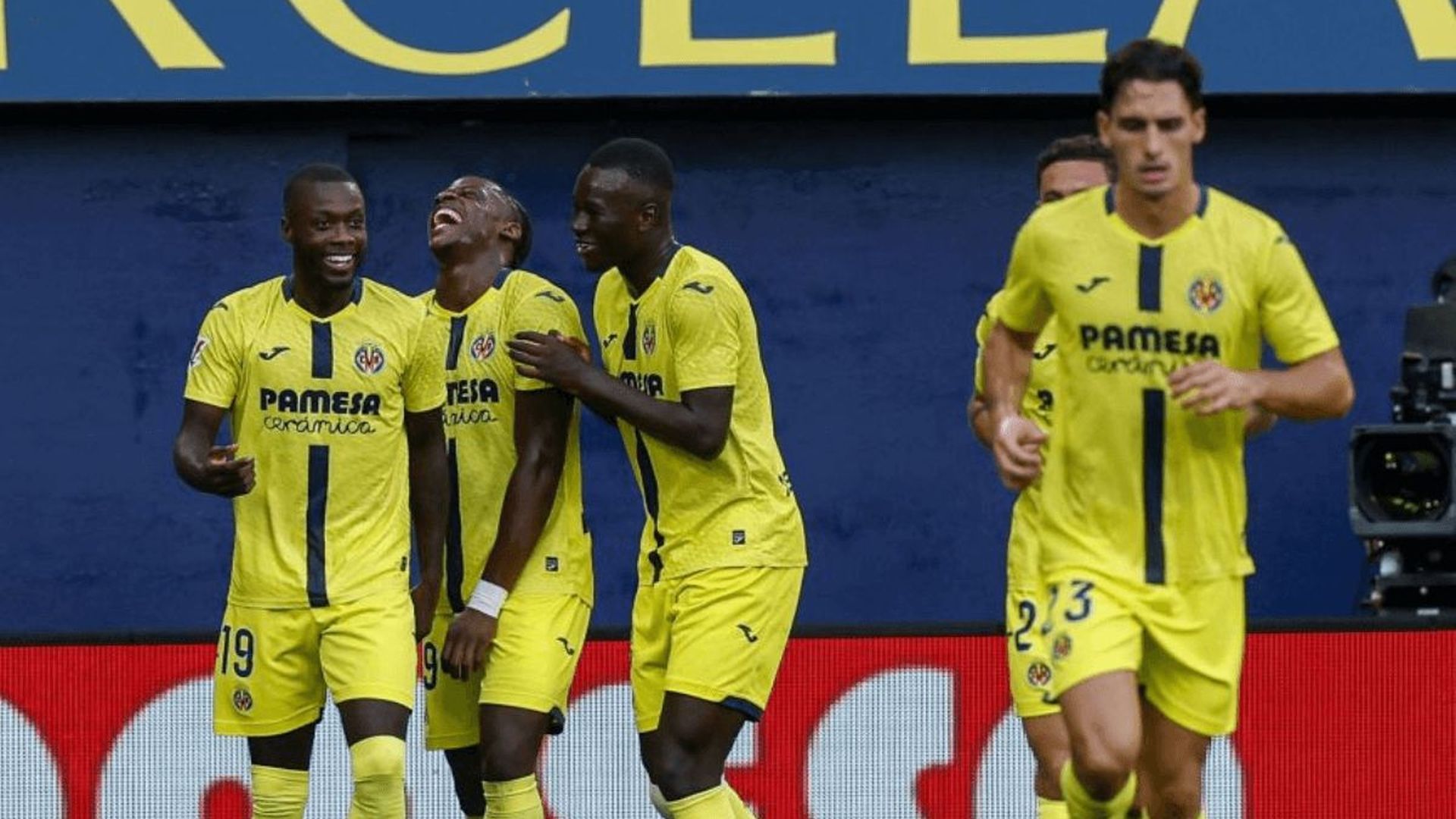 los_jugadores_del_villarreal_celebran_uno_de_los_goles_ante_el_girona_foto_laliga_001.png