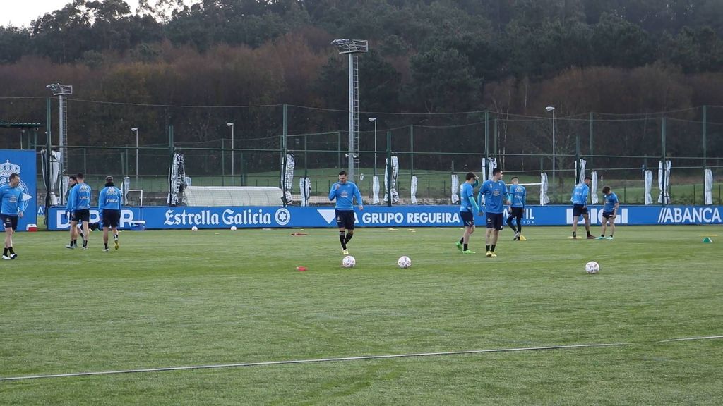 Lucas Pérez entrenando en Abegondo