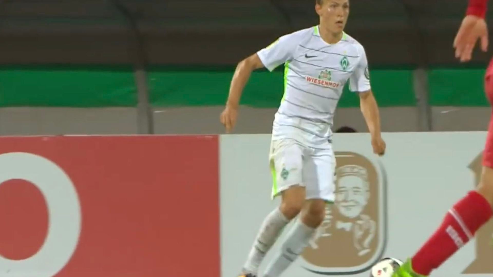 ludwig_augustinsson_en_accion_con_el_werder_bremen.png