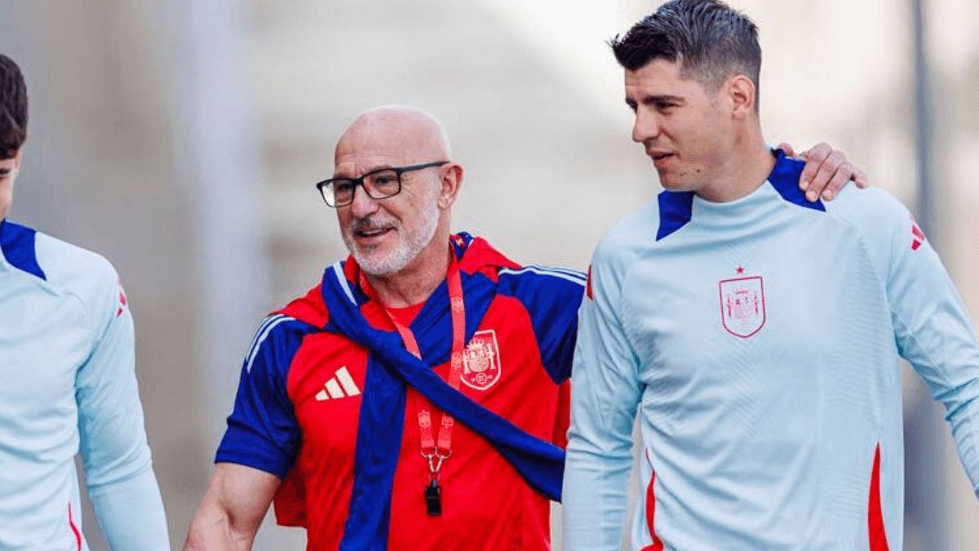 luis_de_la_fuente_con_alvaro_morata_en_las_rozas_foto_efe.png luis_de_la_fuente_con_alvaro_morata_en_las_rozas_foto_efe.png
