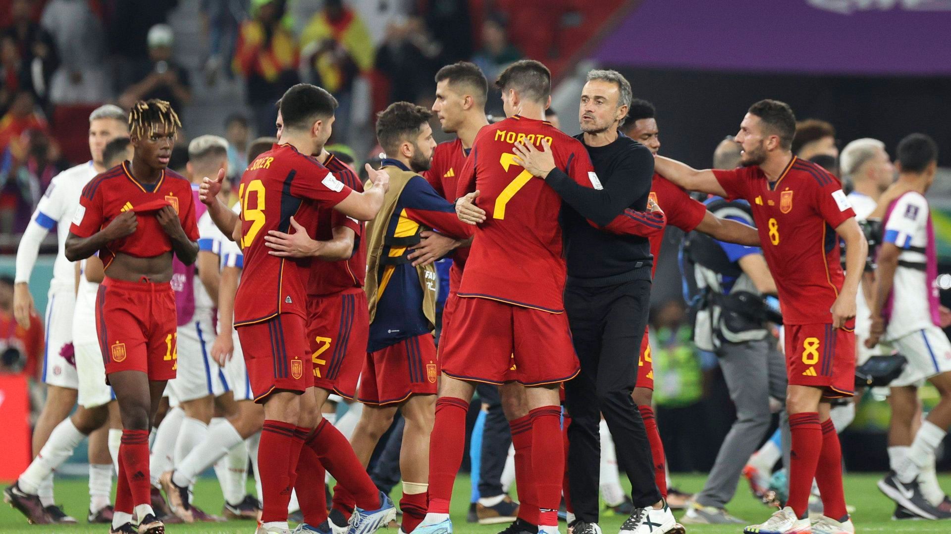 luis_enrique_abraza_a_morata_tras_ganar_7_0_a_costa_rica_en_el_mundial_foto_cordon_pre.jpg luis_enrique_abraza_a_morata_tras_ganar_7_0_a_costa_rica_en_el_mundial_foto_cordon_pre.jpg