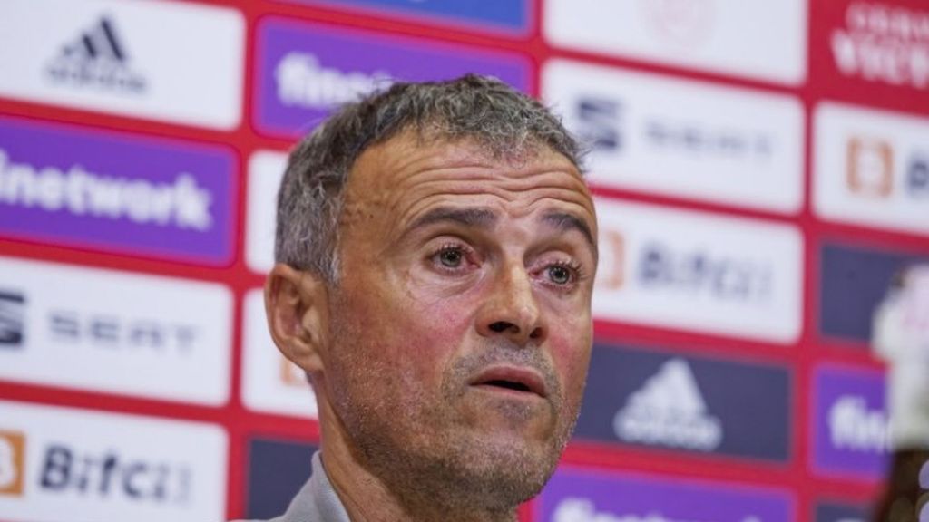 Luis Enrique: "El caso de Carlos Soler es que es un jugador con mucha experiencia en el fútbol español, es un jugador muy interesante"