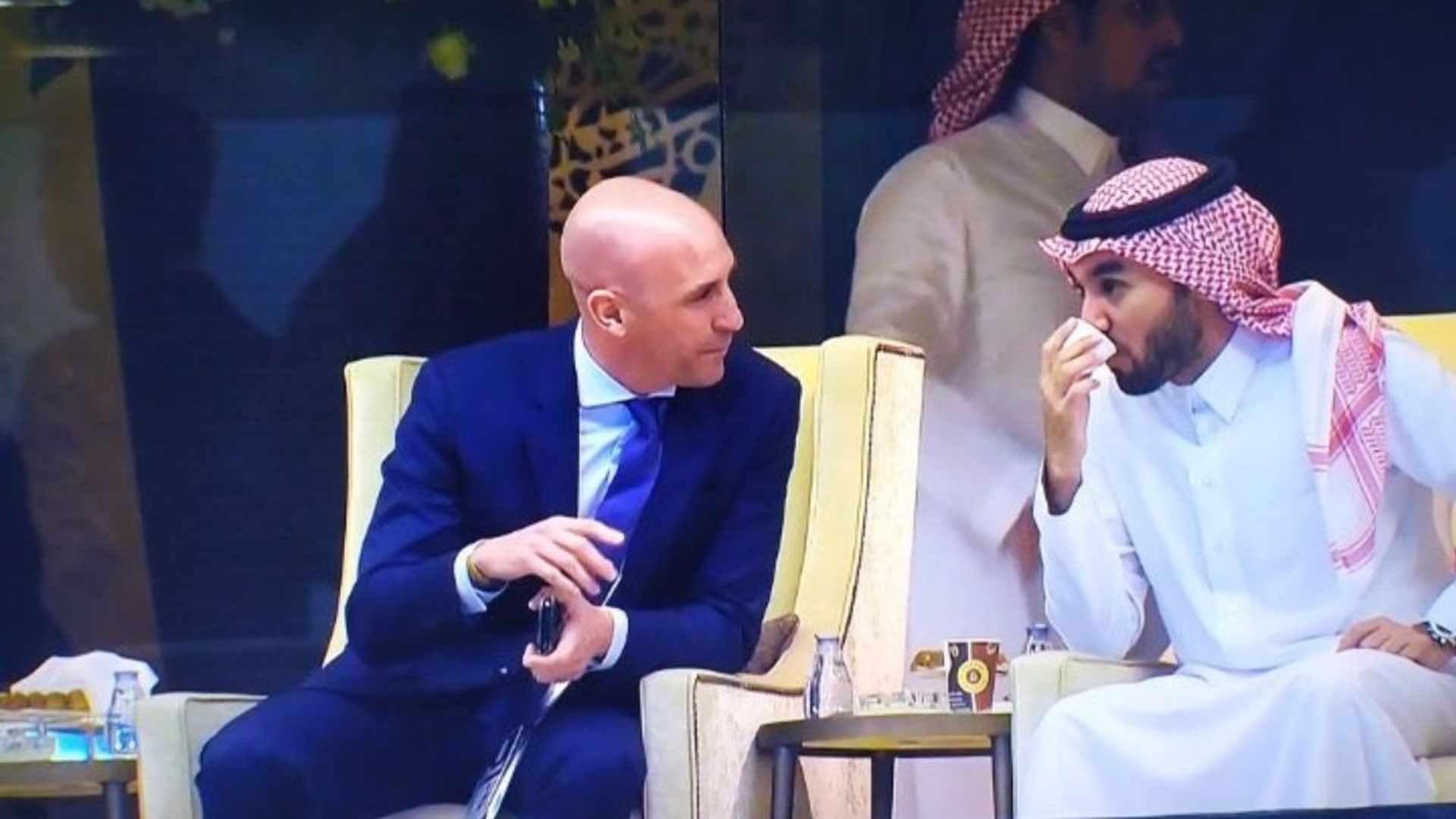 luis_rubiales_durante_el_valencia___real_madrid_de_la_supercopa_de_espana_foto_movista.jpg luis_rubiales_durante_el_valencia___real_madrid_de_la_supercopa_de_espana_foto_movista.jpg