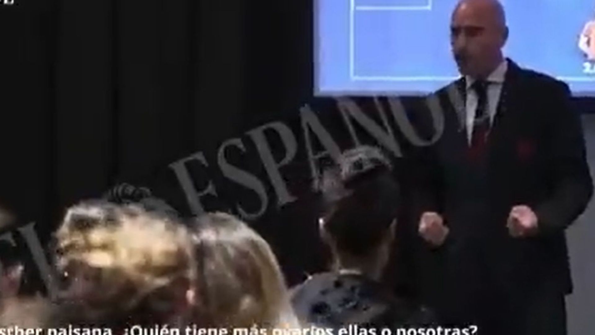 luis_rubiales_en_su_discurso_a_las_jugadoras_antes_de_la_semifinal_del_mundial_001.png