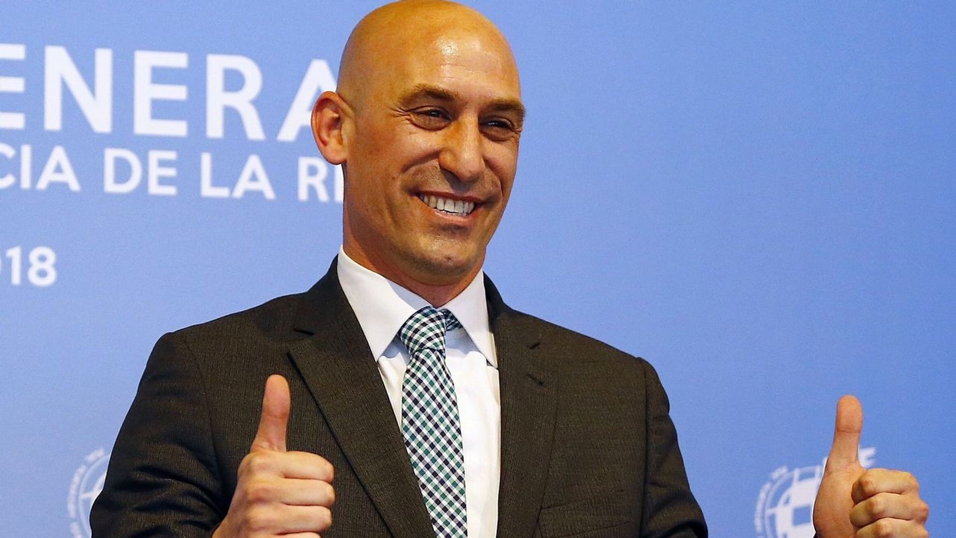 luis_rubiales_en_un_acto.jpg
