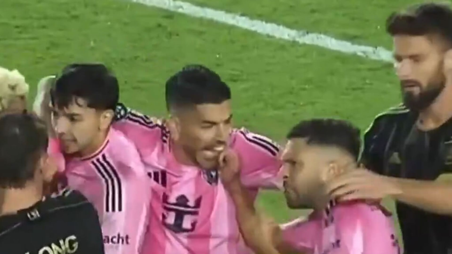 luisjpg_001.jpg luisjpg_001.jpg