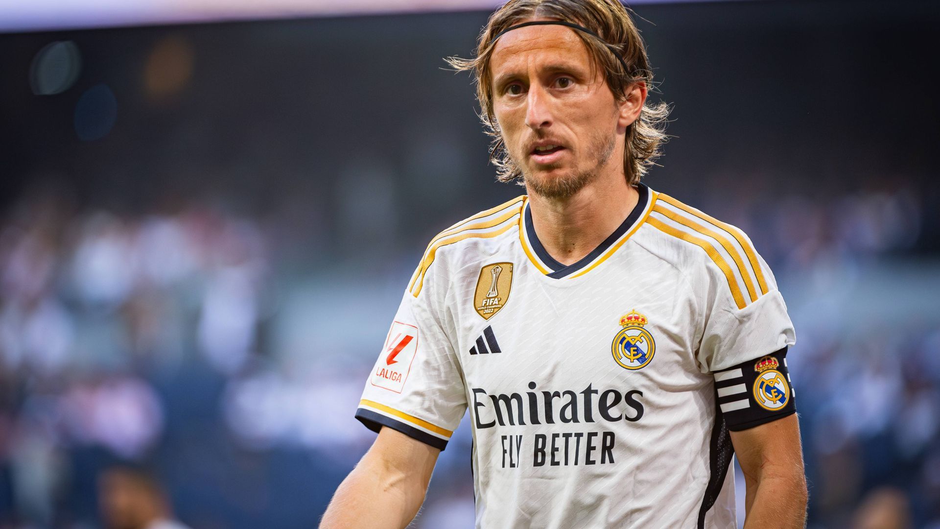 luka_modric_siendo_capitan_en_el_real_madrid_osasuna_foto_cordon_press_001.jpg luka_modric_siendo_capitan_en_el_real_madrid_osasuna_foto_cordon_press_001.jpg