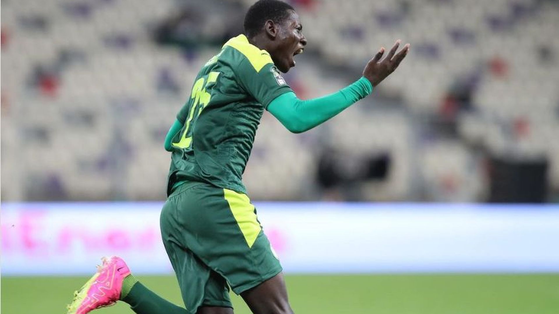 mamadou_sawane_en_un_partido.PNG mamadou_sawane_en_un_partido.PNG