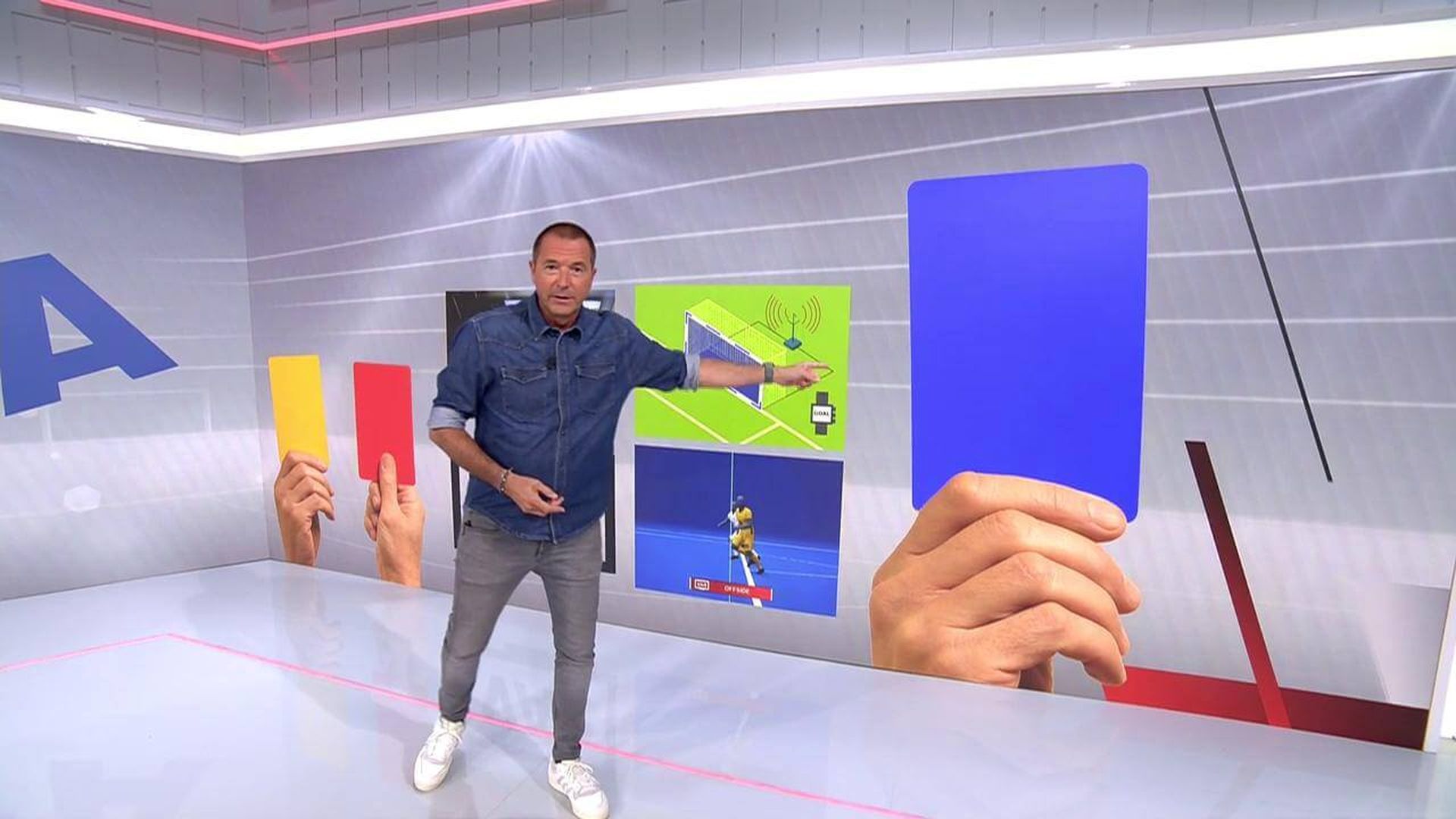 manu_carreno_en_contra_de_la_tarjeta_azul.jpg manu_carreno_en_contra_de_la_tarjeta_azul.jpg