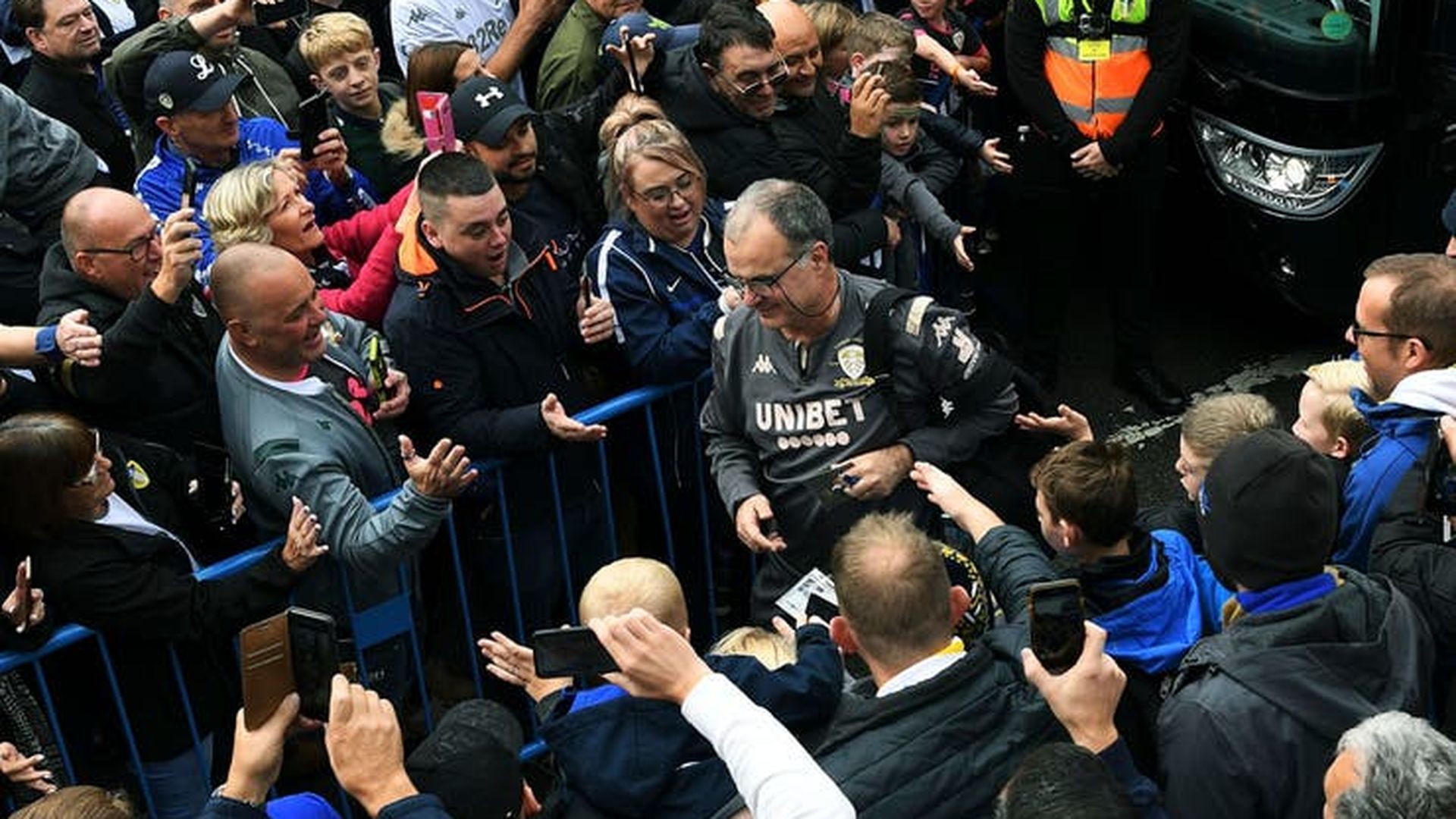 marcelo_bielsa_elland_road_001.jpg
