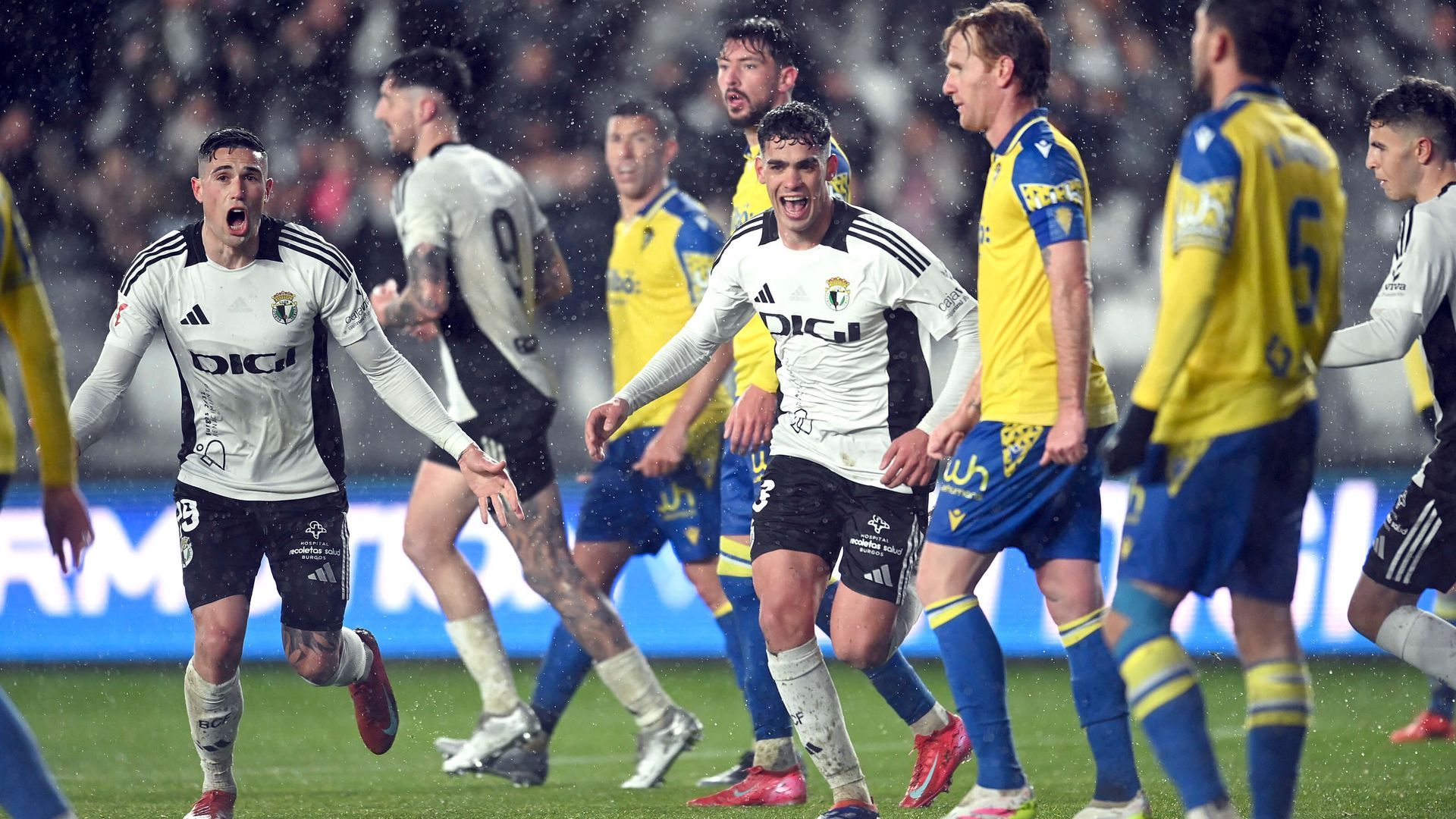 marcelo_exposito_celebra_un_gol_en_el_burgos_cadiz_foto_laliga.jpg marcelo_exposito_celebra_un_gol_en_el_burgos_cadiz_foto_laliga.jpg