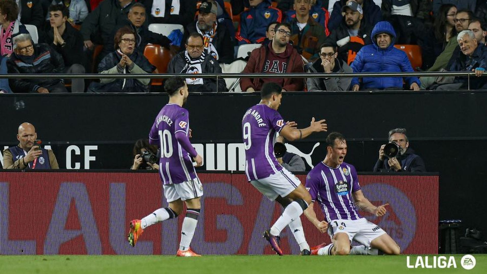 marcos_andre_e_ivan_sanchez_celebran_el_gol_de_latasa_en_mestalla.jpeg marcos_andre_e_ivan_sanchez_celebran_el_gol_de_latasa_en_mestalla.jpeg