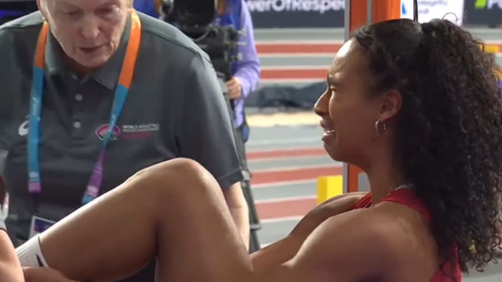 María Vicente se lesiona en los Mundiales de Glasgow: retirada en camilla y entre lágrimas