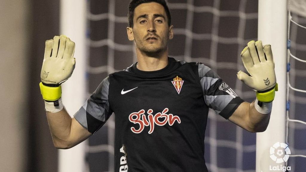 Diego Mariño se despide entre lágrimas del Sporting y de la afición