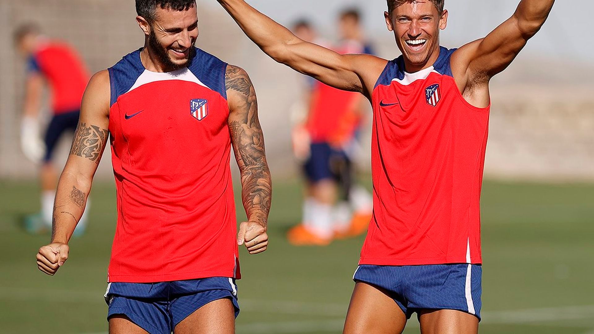 mario_hermoso_y_marcos_llorente_en_una_sesion_del_atletico_foto_atm_001.jpg mario_hermoso_y_marcos_llorente_en_una_sesion_del_atletico_foto_atm_001.jpg