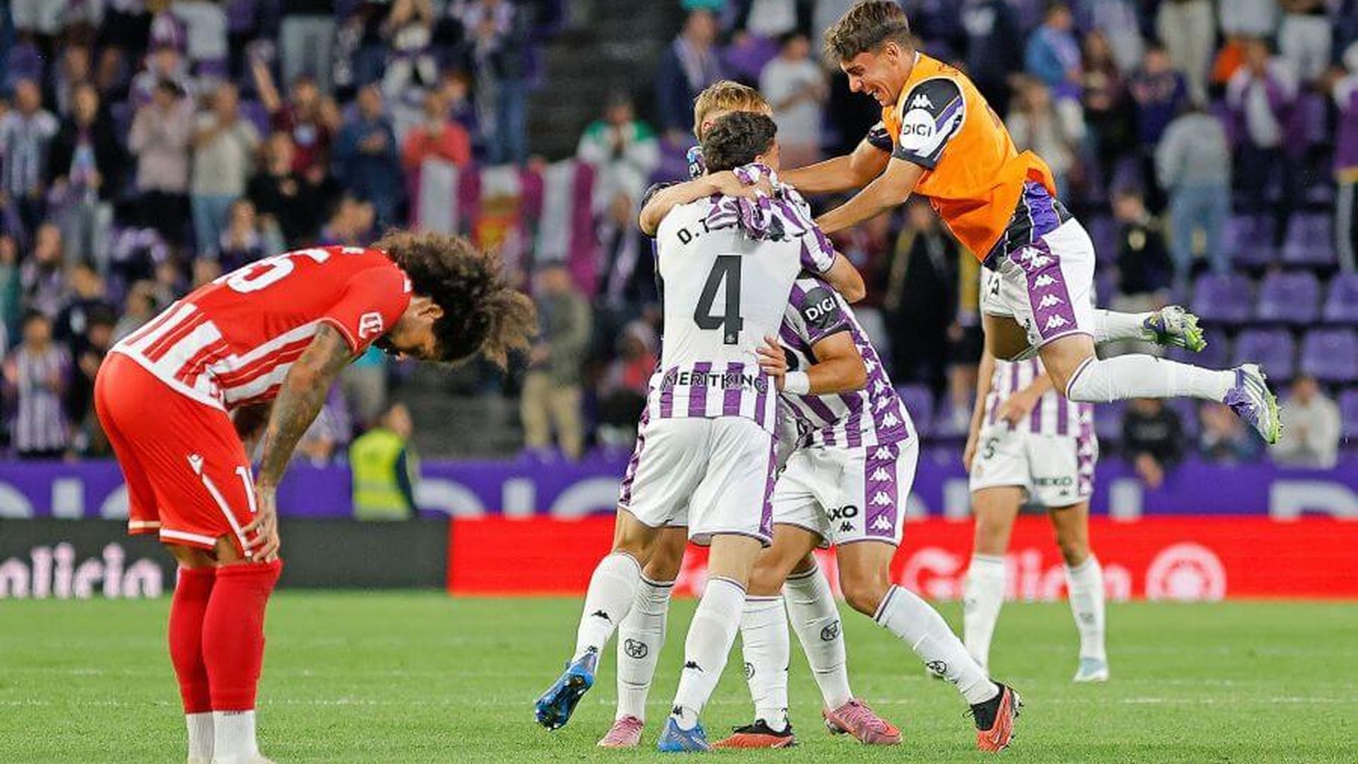 maroto_celebra_su_gol_ante_el_almeria_005.jpeg maroto_celebra_su_gol_ante_el_almeria_005.jpeg