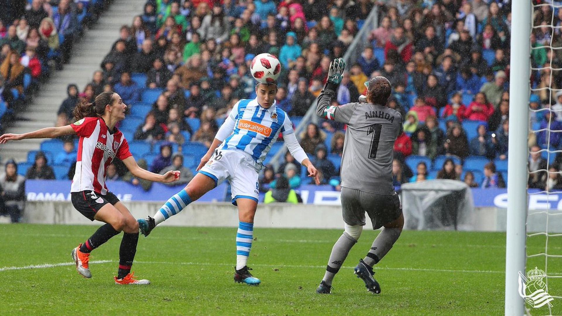 marta_cardona_logro_el_empate_para_la_real_foto_real_sociedad_001.jpg