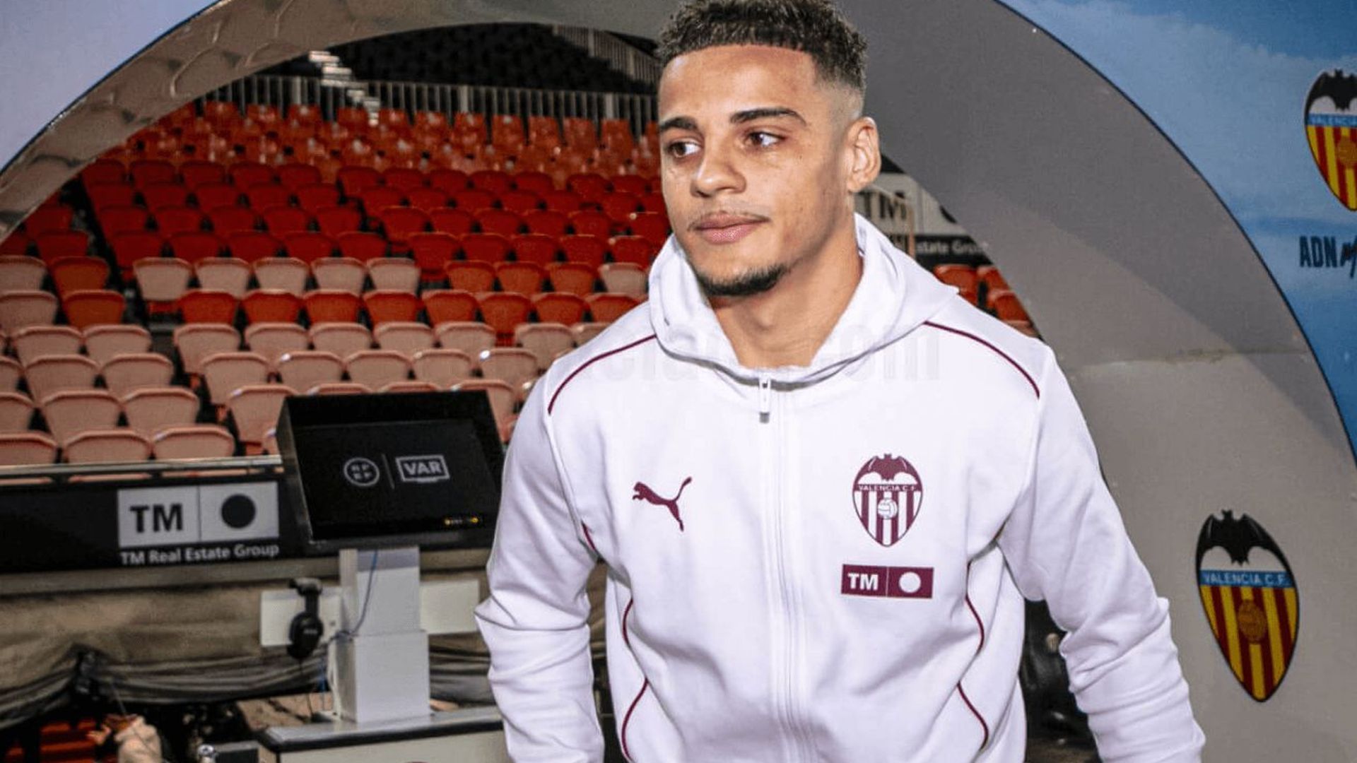 max_aarons_antes_del_partido.png max_aarons_antes_del_partido.png