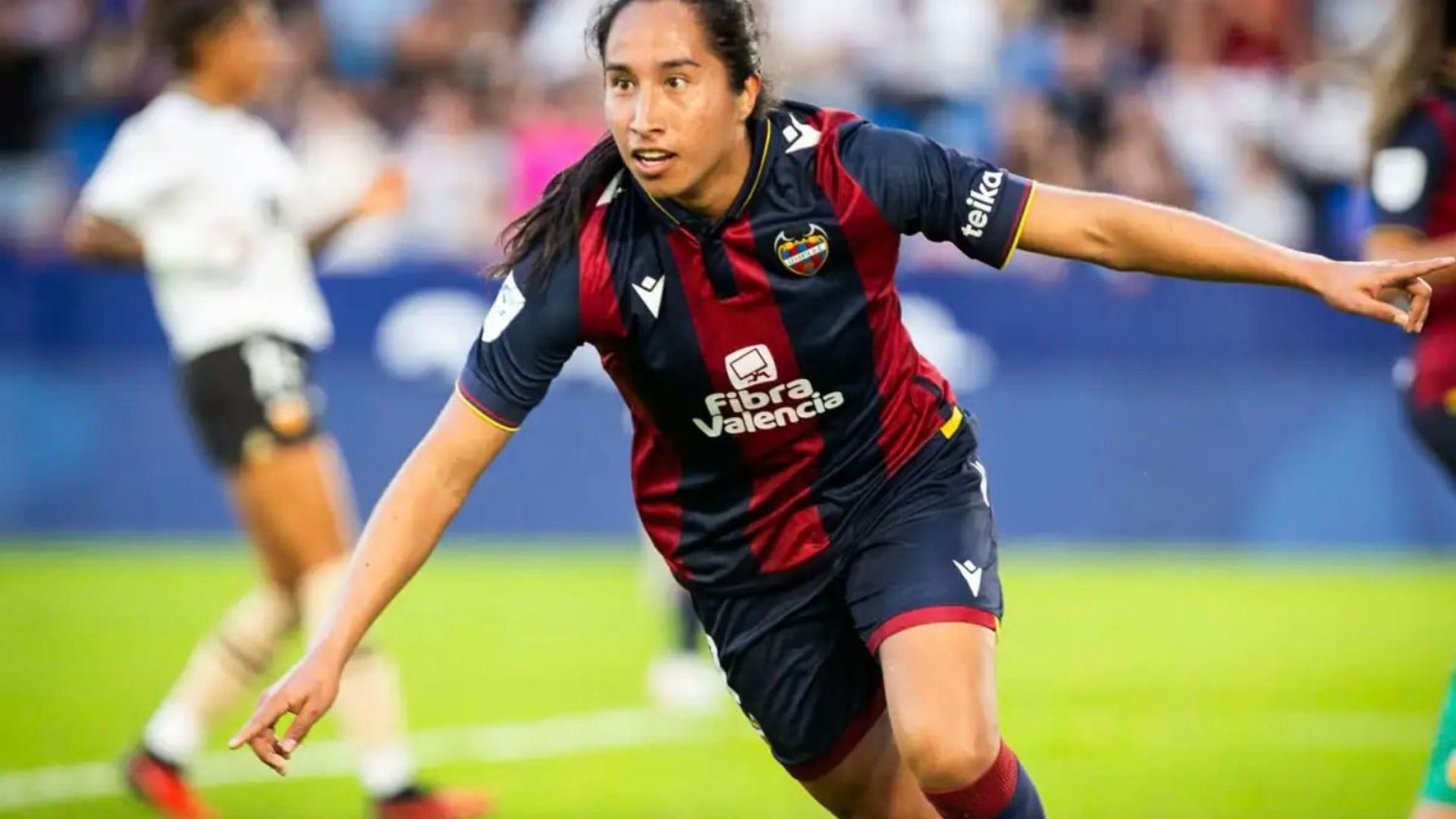 mayra_ramirez.png mayra_ramirez.png