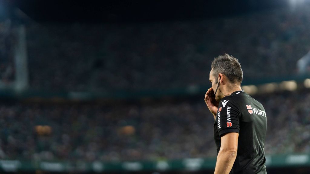 Medina Cantalejo da pistas sobre qué audios de los árbitros se podrán escuchar