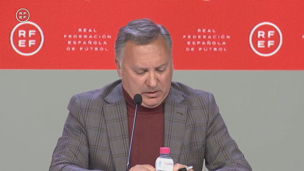 (MEDIASET) Medina Cantalejo defiende a los árbitros al borde de las lágrimas