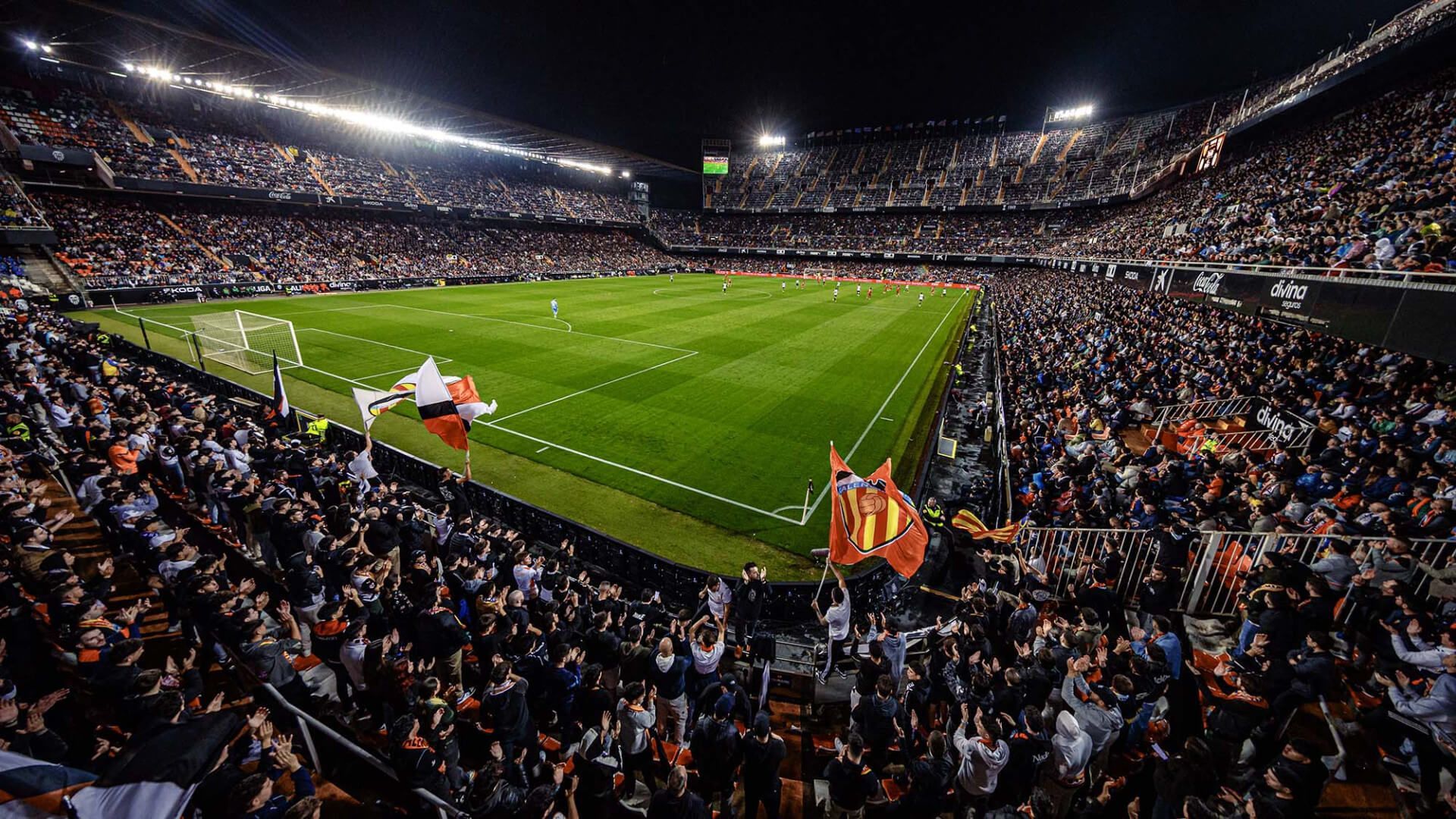 mestalla_lleno_y_de_record.jpg