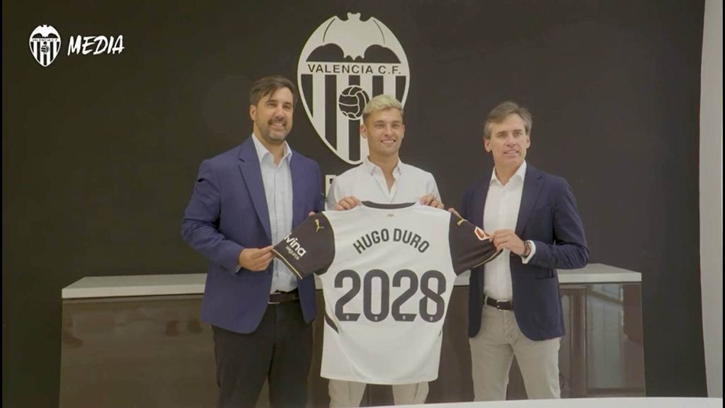 Miguel Ángel Corona valora la renovación de Hugo Duro