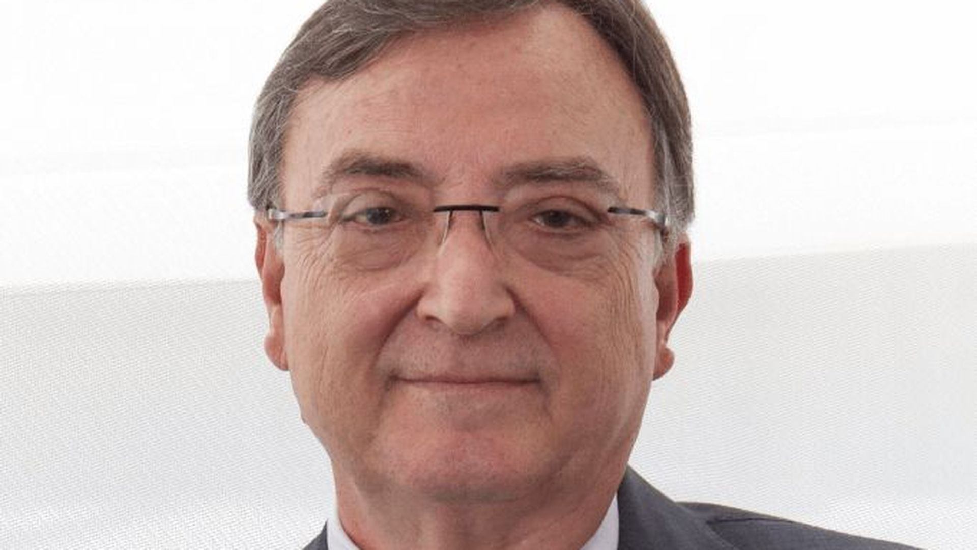 miguel_burdeos_001.png miguel_burdeos_001.png