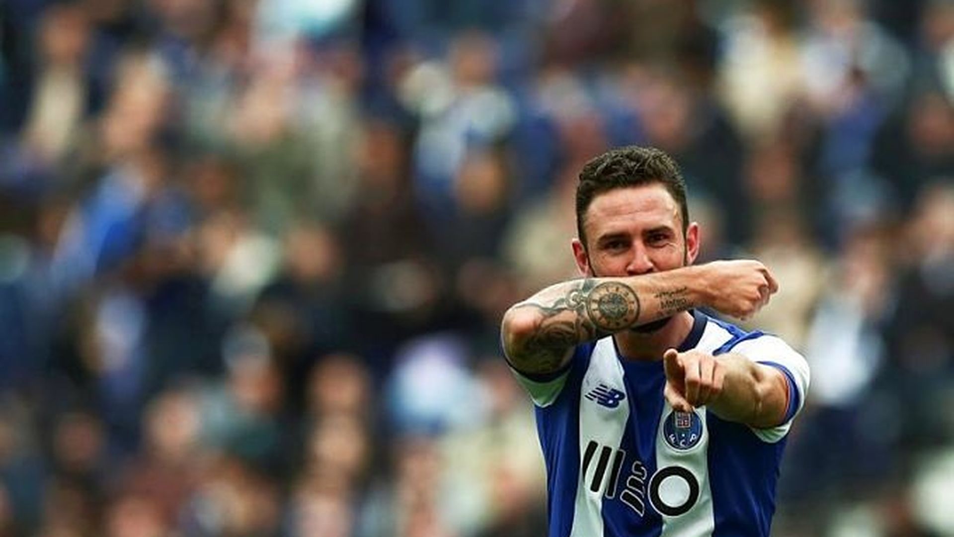 miguel_layun.opt.jpg