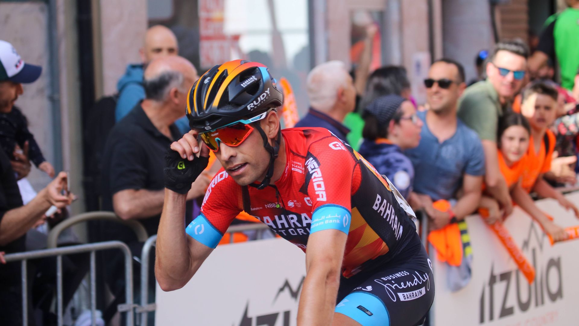 mikel_landa_durante_una_etapa_de_la_itzulia_2023_foto_cordon_press_001.jpg