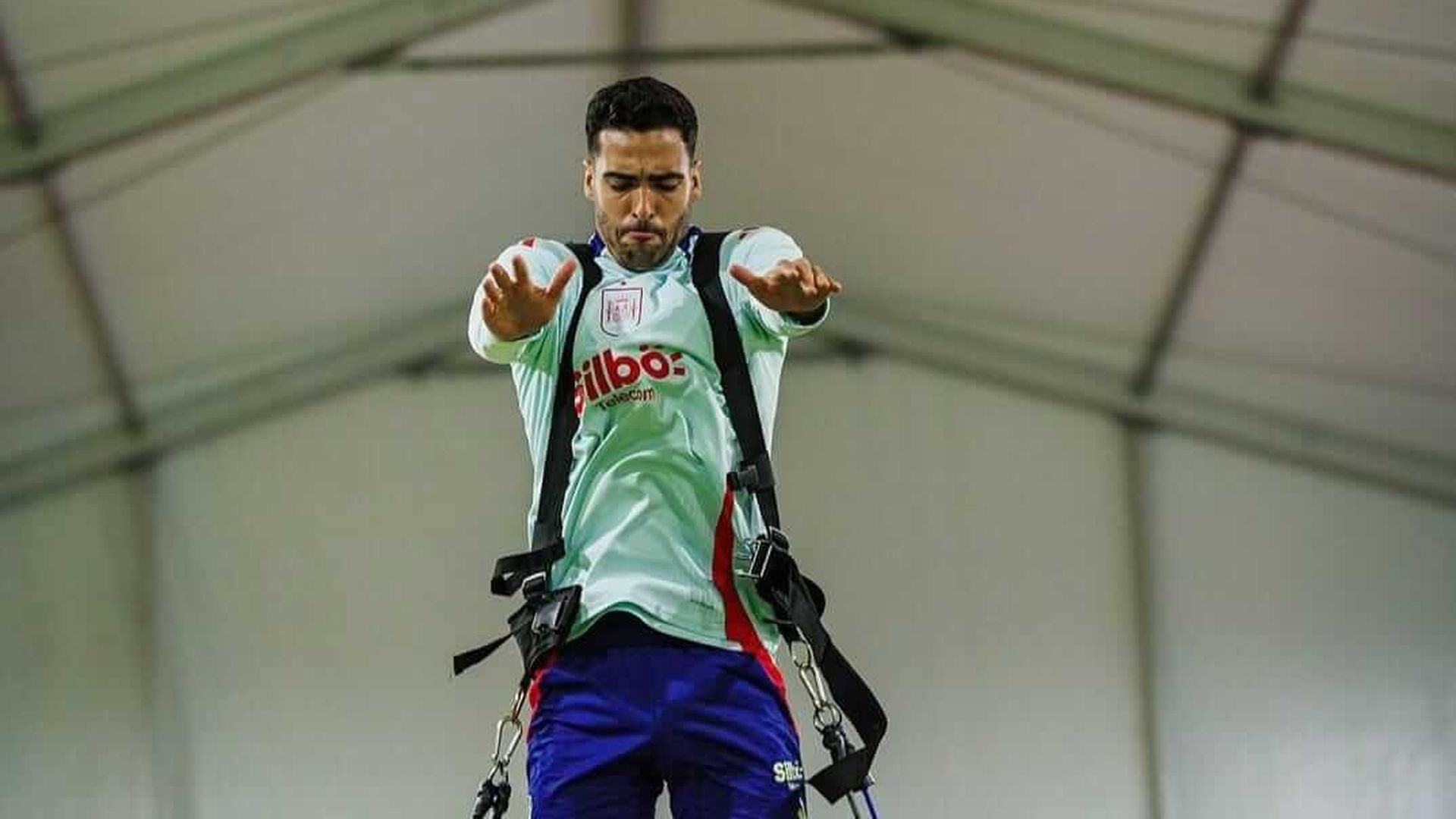 mikel_merino_se_ejercita_en_el_gimnasio_en_alemania_foto_instagram.jpeg mikel_merino_se_ejercita_en_el_gimnasio_en_alemania_foto_instagram.jpeg