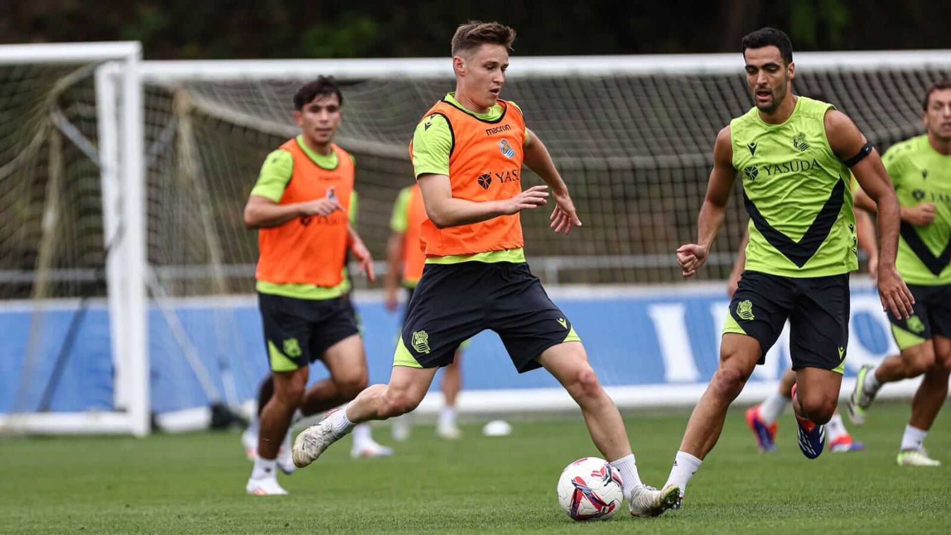 mikel_merino_se_ha_quedado_fuera_de_la_convocatoria_ante_el_rayo_vallecano_foto_real_s.jpg mikel_merino_se_ha_quedado_fuera_de_la_convocatoria_ante_el_rayo_vallecano_foto_real_s.jpg