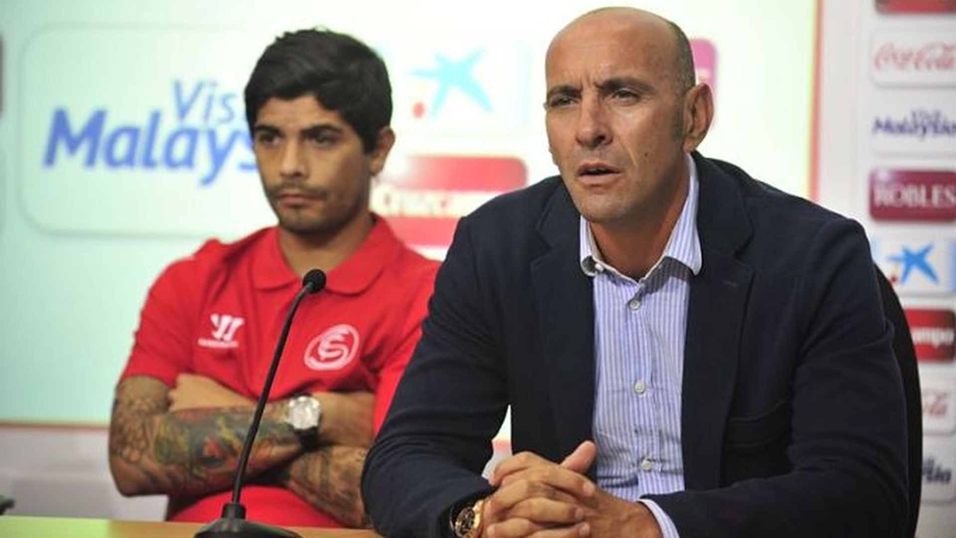 monchi_banega_opt.jpg