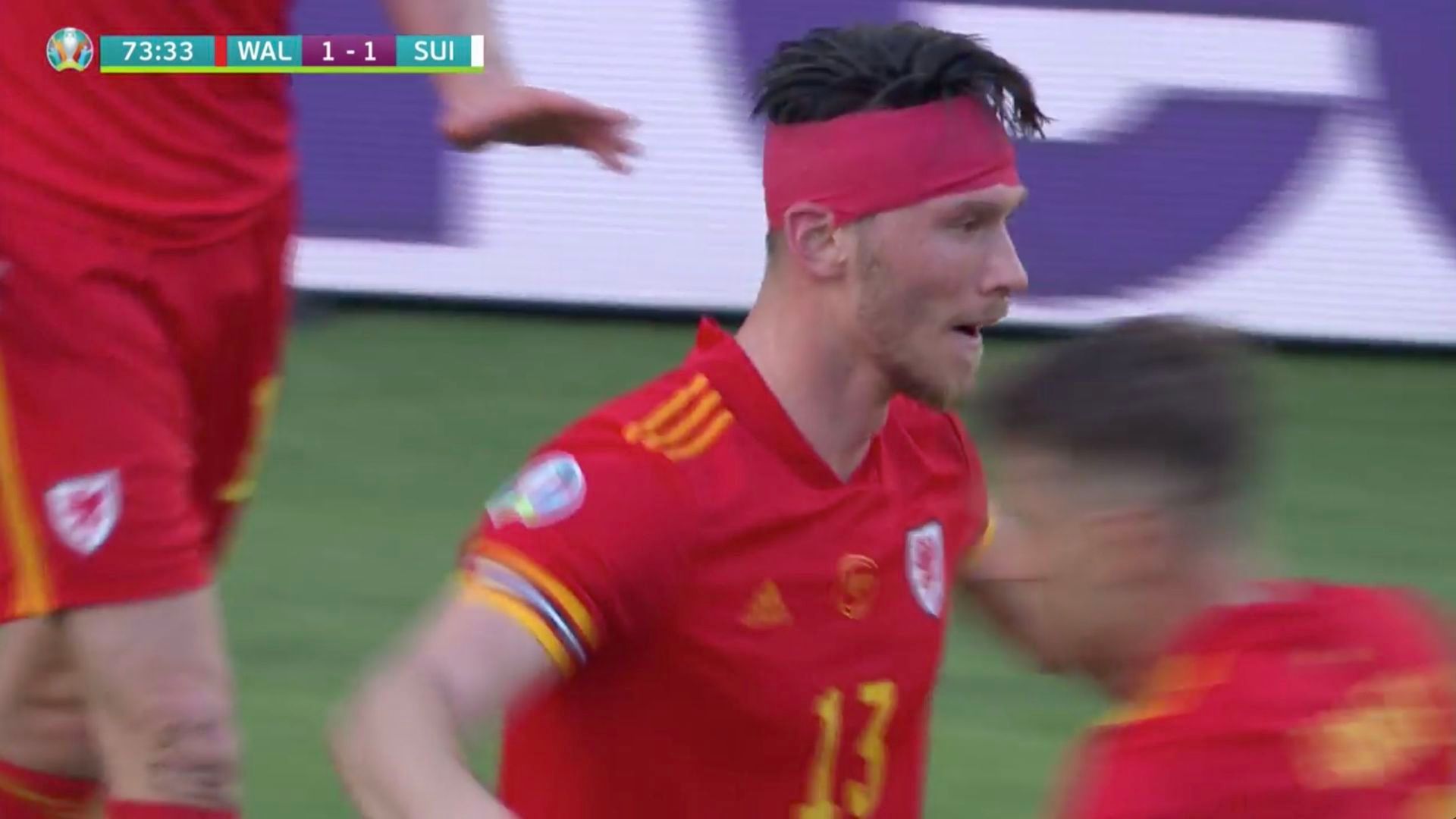 moore_celebra_el_tanto_del_empate_final.png