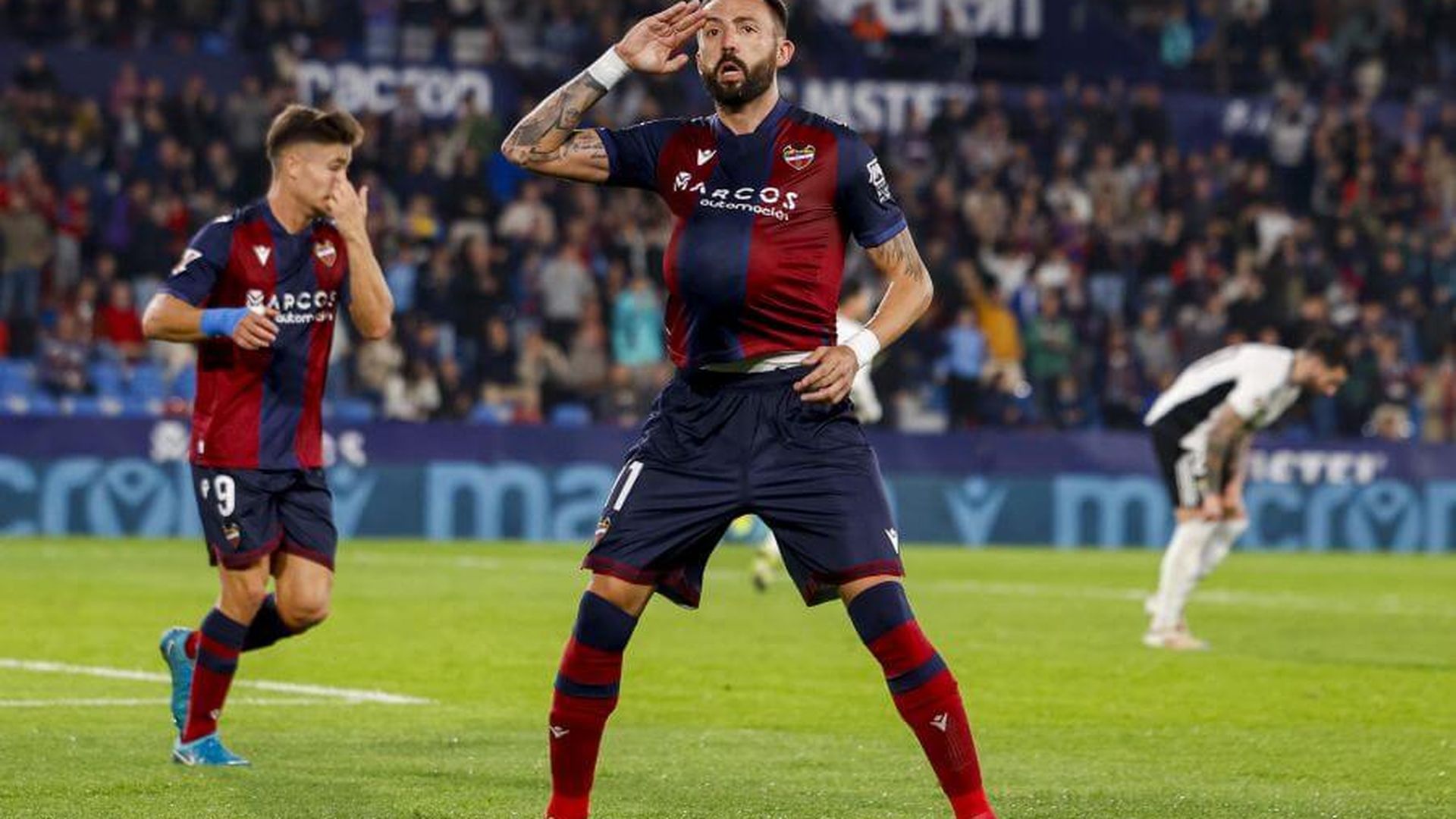 morales_celebra_el_primer_gol_del_levante.jpeg