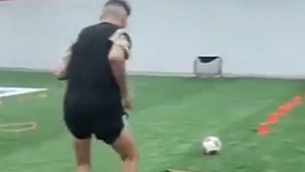 Munir se entrena por su cuenta