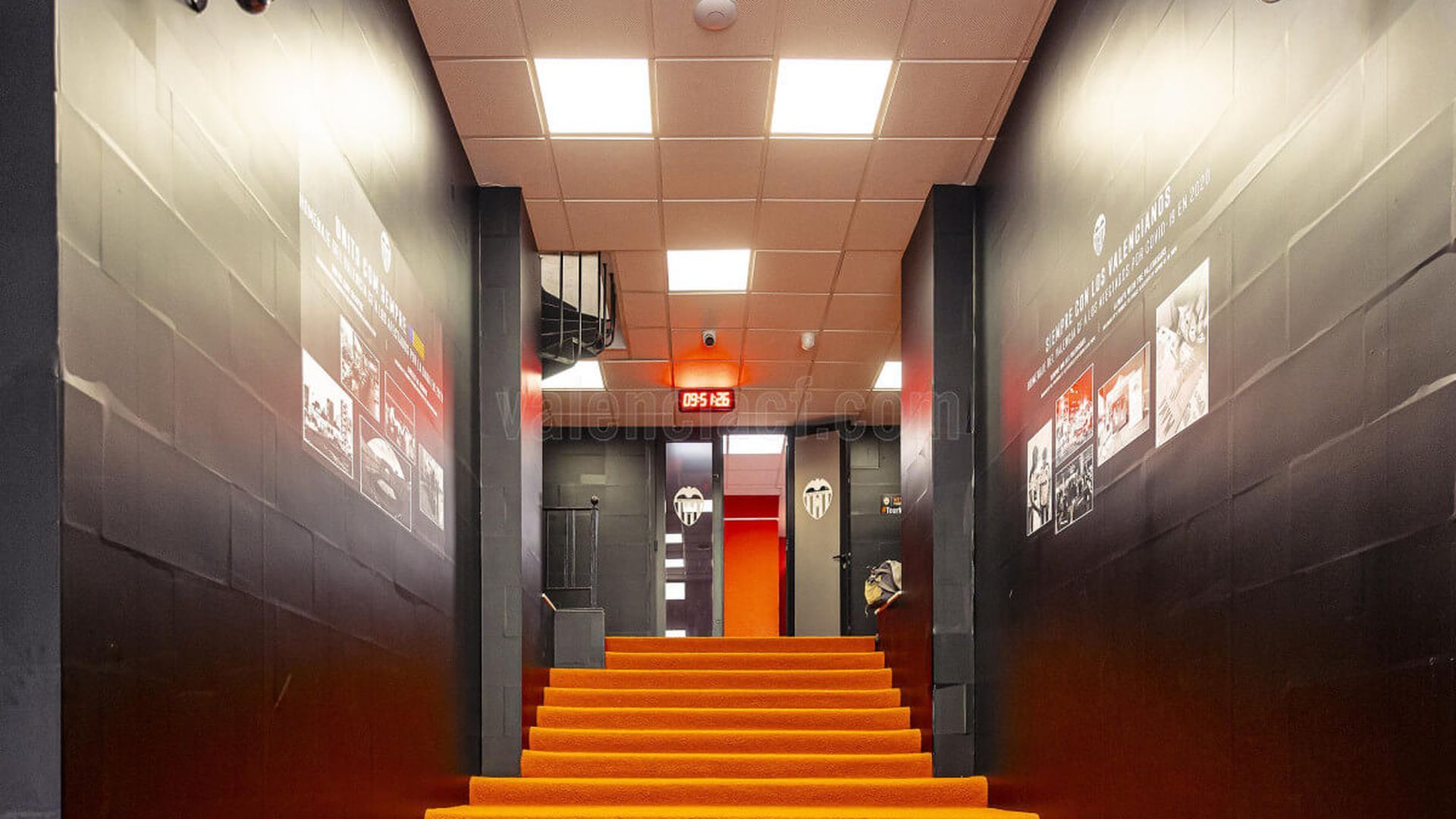 mural_en_mestalla_como_recuerdo_a_las_victimas_de_la_dana_foto_valencia_cf_001.jpg mural_en_mestalla_como_recuerdo_a_las_victimas_de_la_dana_foto_valencia_cf_001.jpg