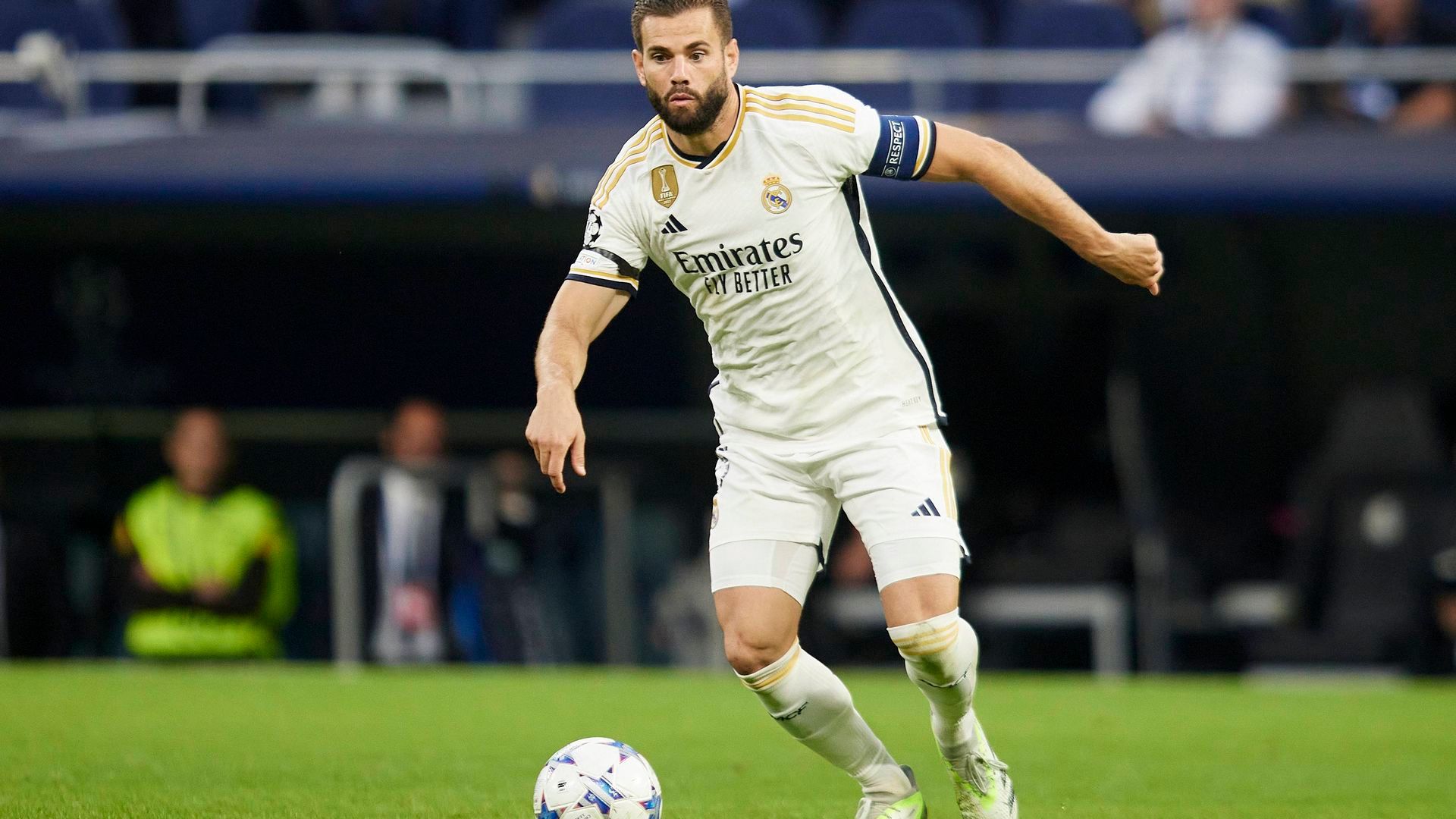 nacho_fernandez_en_un_partido_del_real_madrid_001.jpg